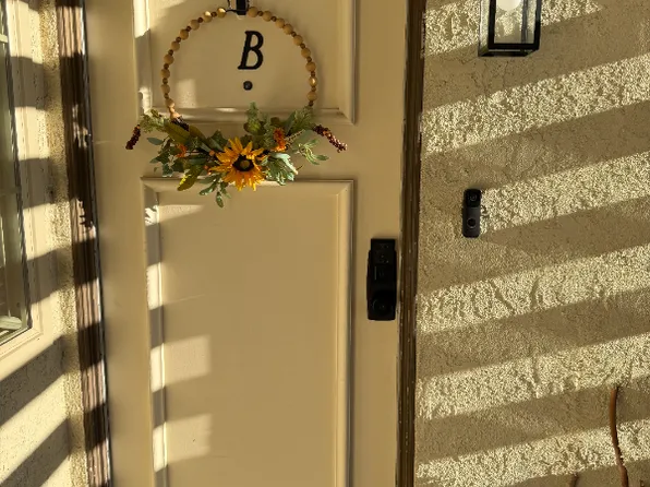 23335 La Crescenta APT B, Mission Viejo, CA 92691