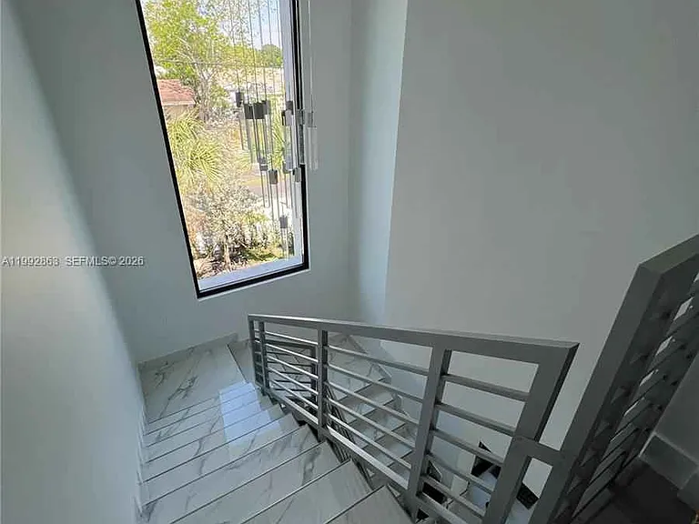 2342 McKinley St — Photo 14