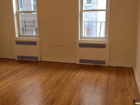 3rd image of 11420 Queens Blvd APT E6