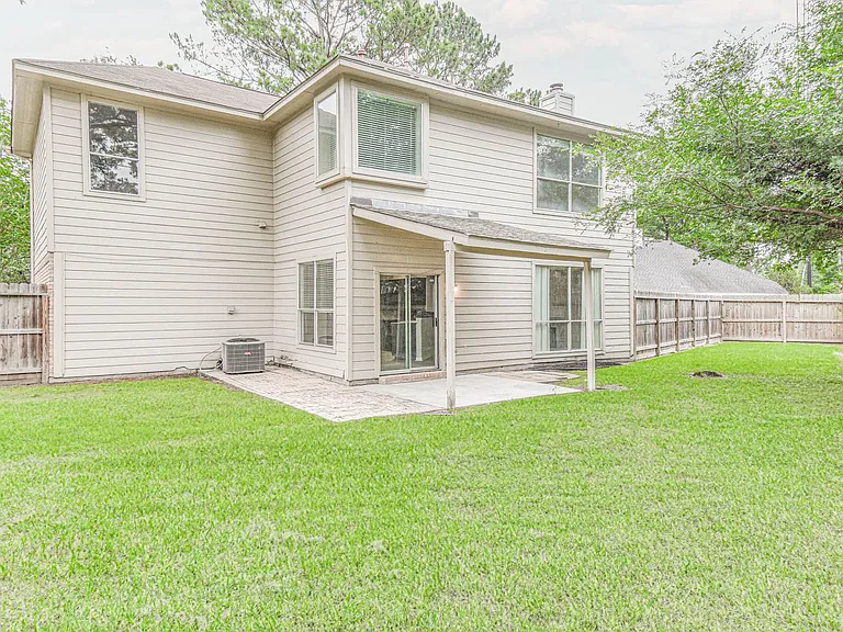 9523 Tallow Tree Dr — Photo 22