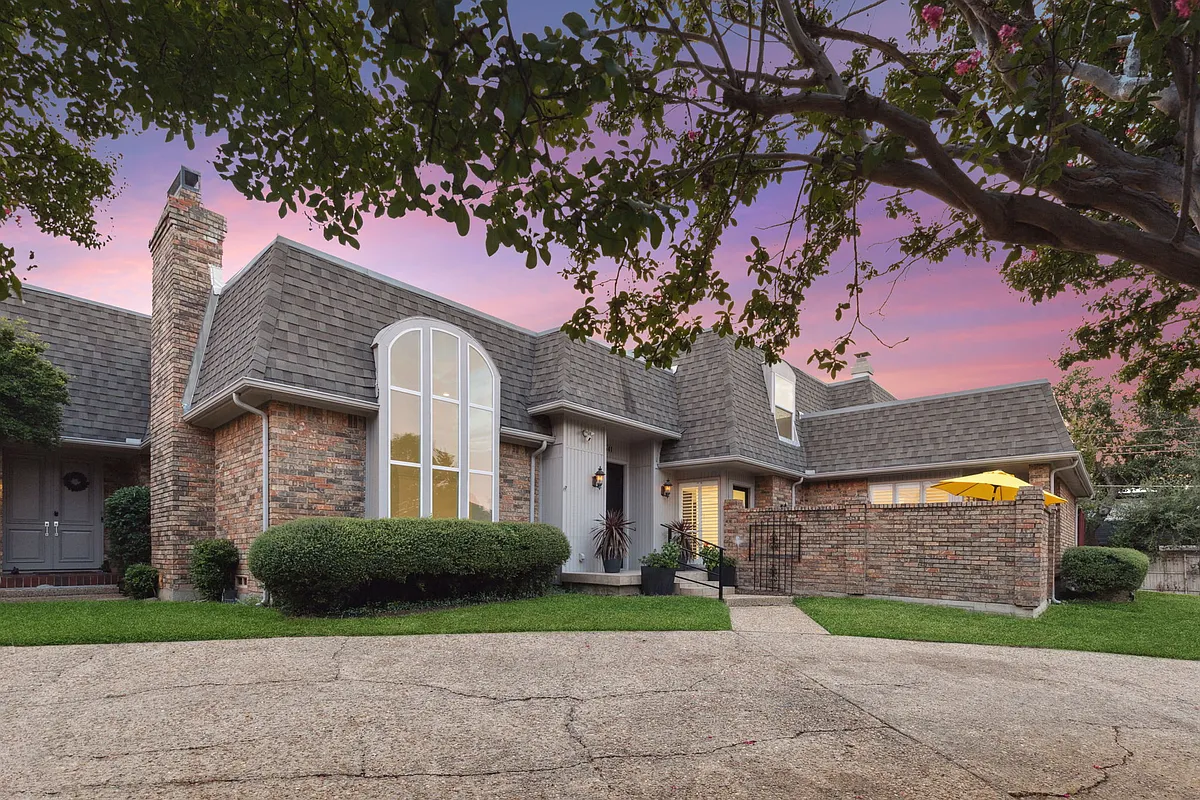 Building Photo - 10541 Berry Knoll Dr