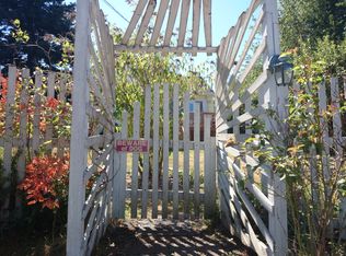 3611 SW Roxbury St, Seattle, WA 98126