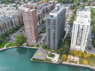 8200 E Jefferson Ave APT 1211, Detroit, MI 48214