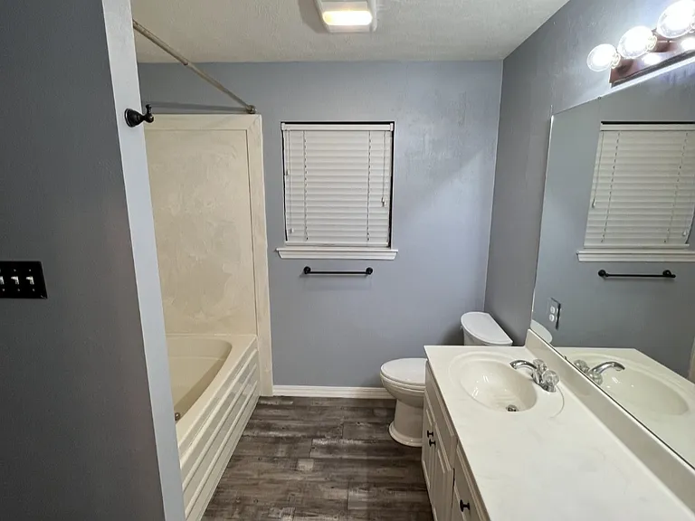 2220 Chase Dr — Photo 9