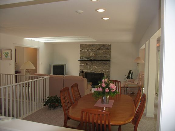 Dining & Upper Grt Rm