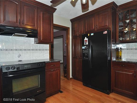 5th image of 91 Wisteria Dr