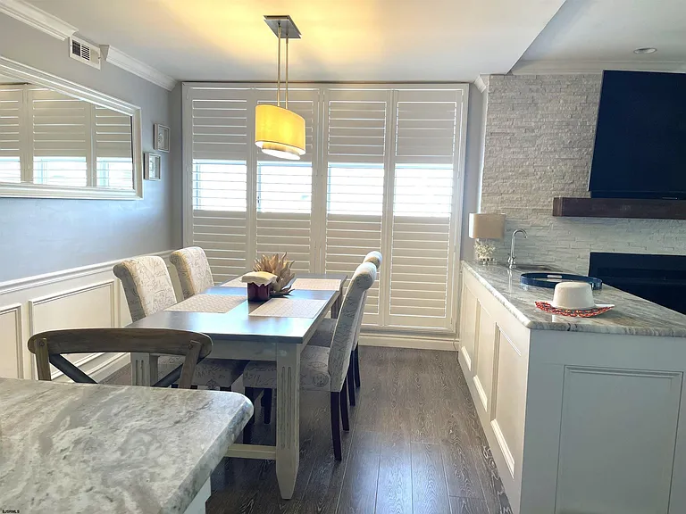 9101 Atlantic Ave #101 — Photo 7