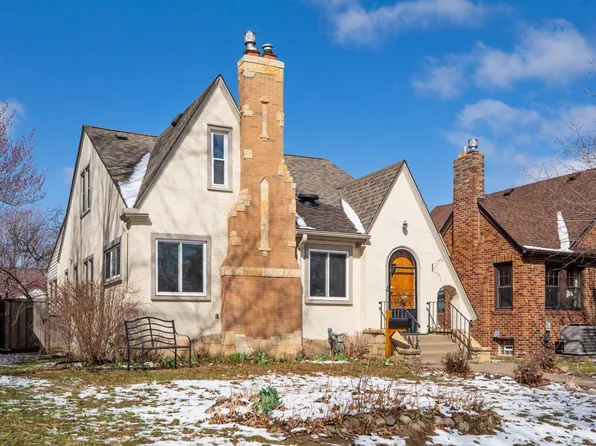 1529 Pascal St N, Saint Paul, MN 55108