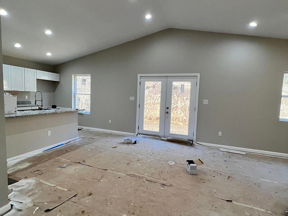 1st image of 3117 Greenway Dr