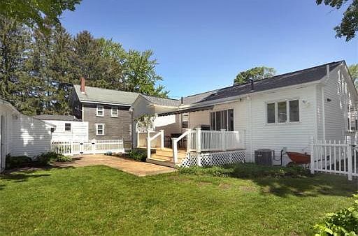 3rd image of 335 High St