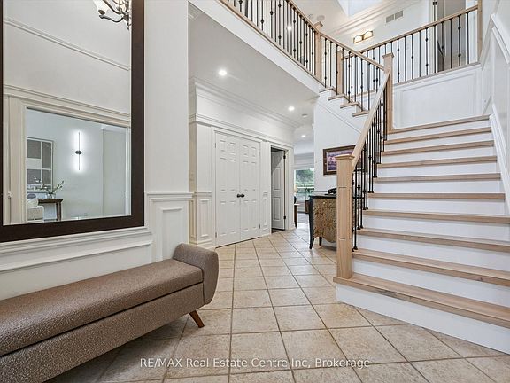 3rd image of 34 Whetstone Cres