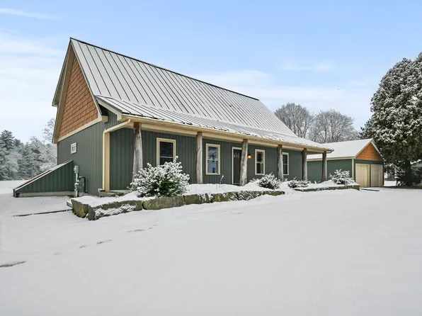 58 Rivulet St, Uxbridge, MA 01569