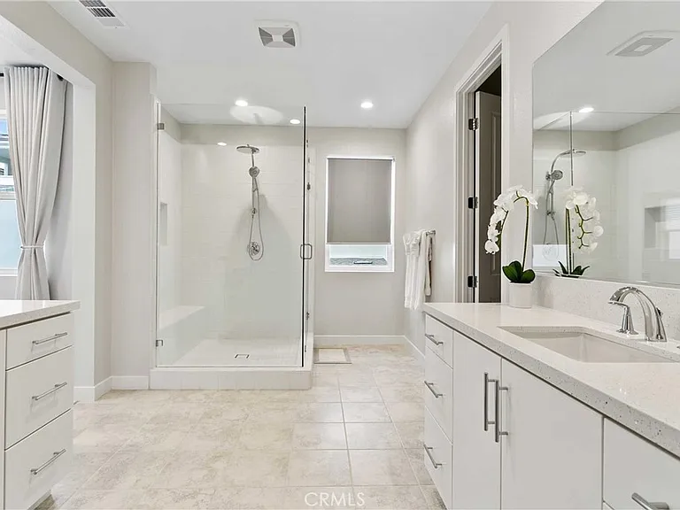 181 Pin Ln — Photo 17