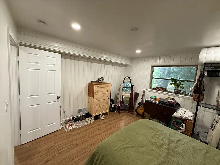 1898 Timothy Dr #B — Photo 6