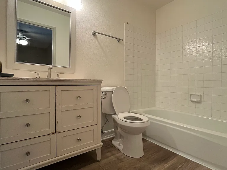 Private Full Bathroom