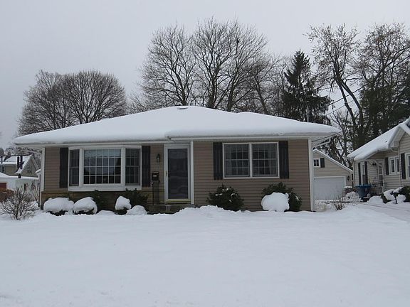 2nd image of 1234 Sheridan Dr
