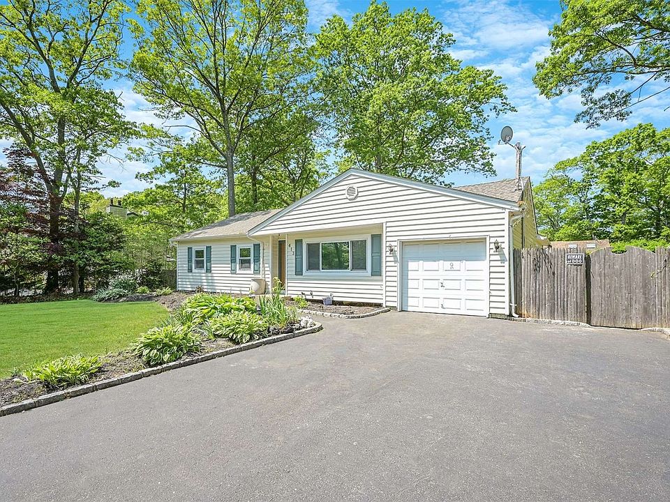 413 Lockwood Dr, Shirley, NY 11967 MLS 3479434 Zillow