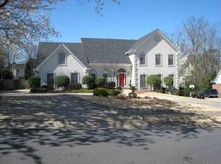 4416 Dunmore Rd, Alpharetta, GA 30068