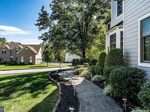 4th image of 9 Millwright Dr