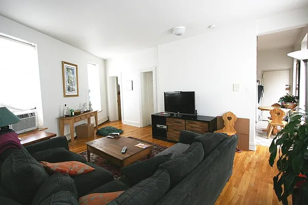 Rented by Corcoran | media 34