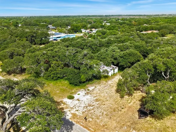 1036 N Houston St, Aransas Pass, TX 78336