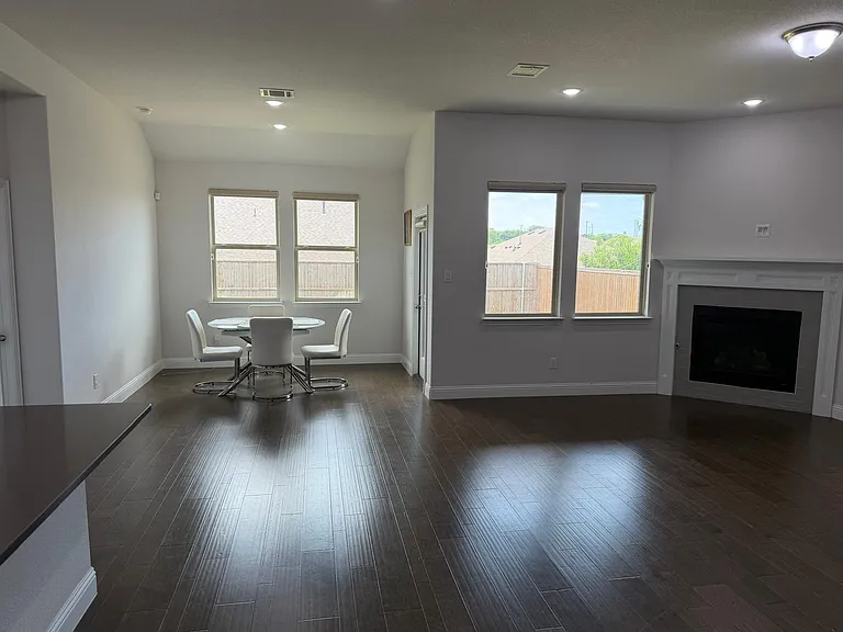 1313 Johnson Dr — Photo 13