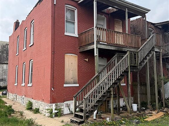 5th image of 4305 Margaretta Ave