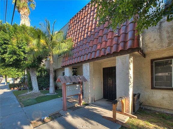 3rd image of 15906 Rowland St