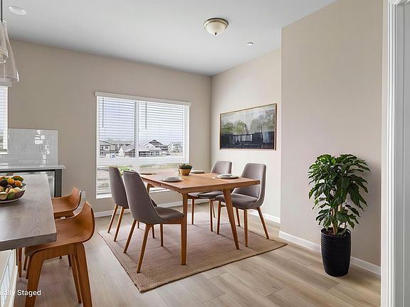 3rd image of 1003 Schlagel St #103