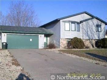 2nd image of 10921 Xylon St N