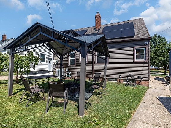 5th image of 7325 Traymore Ave