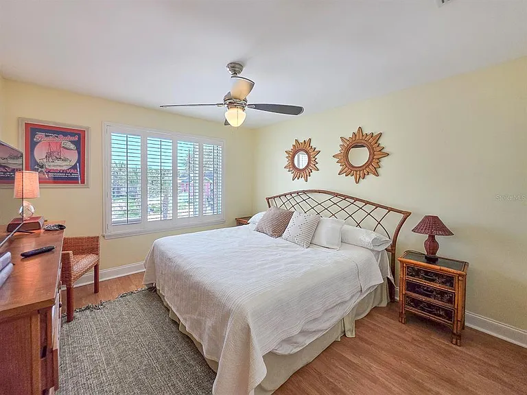 209 S 4th St #C — Photo 15