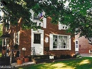 1st image of 21610 Hillgrove Ave