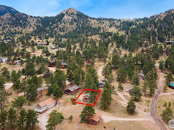 3rd image of 731 Upper Larkspur Ln