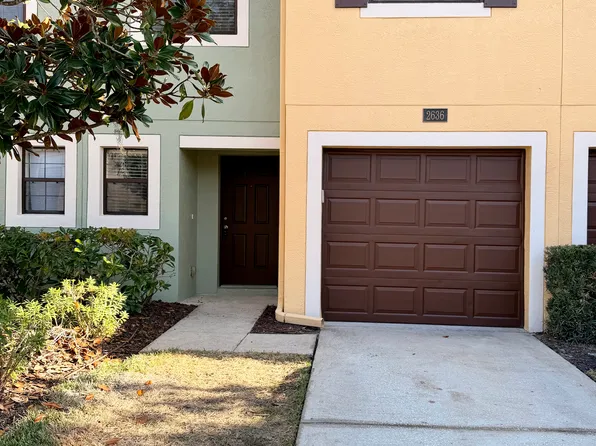 2636 Oleander Lakes Dr, Brandon, FL 33511