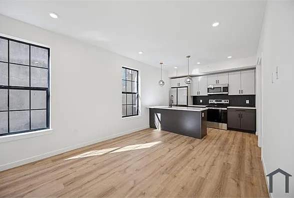 300 W Norris St #7 — Photo 12