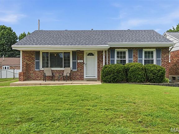2nd image of 3838 Rainor Ct
