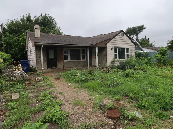 234 N 3rd Ave, Villa Park, IL 60181
