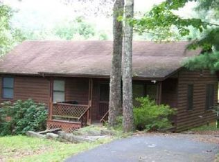 66 Orchard Pl, Blue Ridge, GA 30513