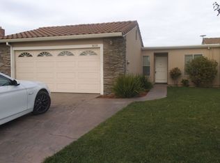 810 Howe Dr, Salinas, CA 93907