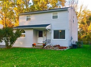 340 Downsview Dr, Rochester, NY 14606