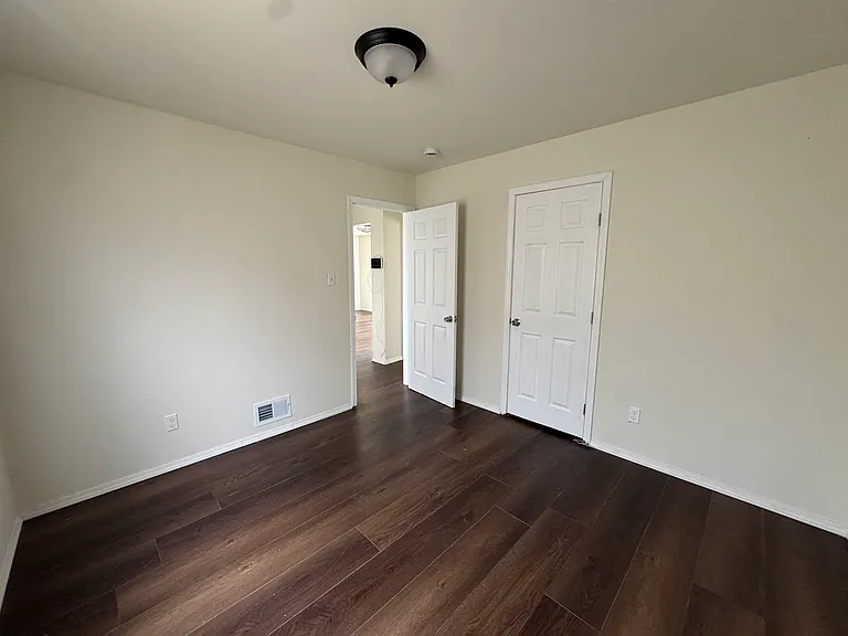8536 Gilmore Ave — Photo 6