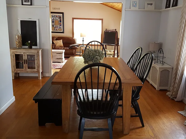 2381 Cranston St — Photo 11