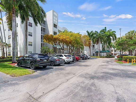 3rd image of 10750 NW 66th St APT 411