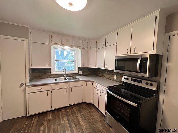 3rd image of 2434 S 48th Ave