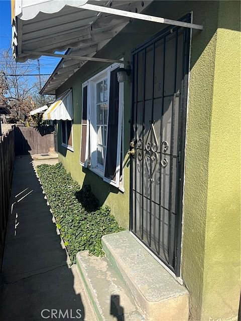 2nd image of 2803 E Harvard Ave
