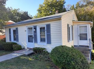 696 Hedderly St, Halifax, VA 24558
