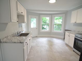 208 Irving St APT 2F, Framingham, MA 01702
