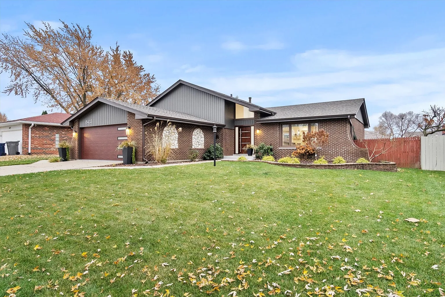 8433 Wheeler Dr photo 1