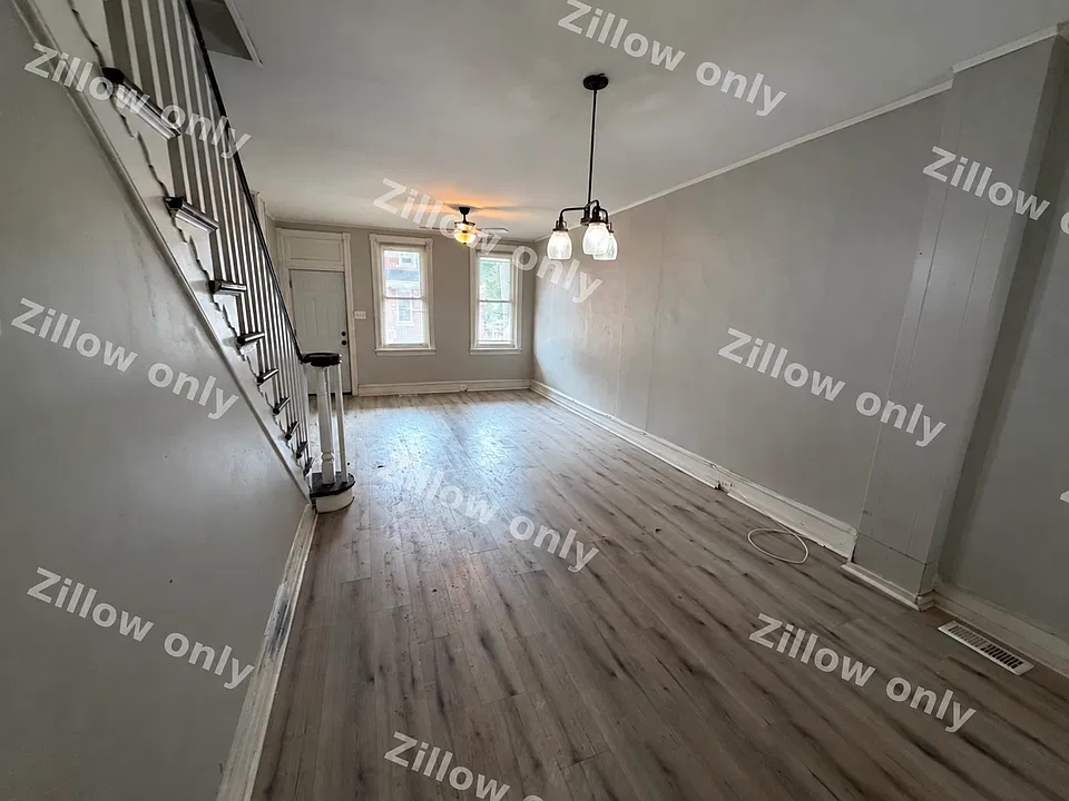 1235 Thurman St